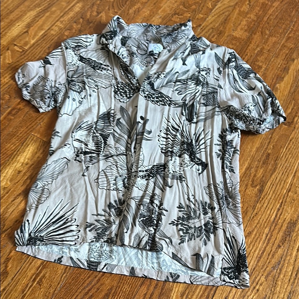 Kuwallatee Women’s Bird Print Short Sleeve Shirt